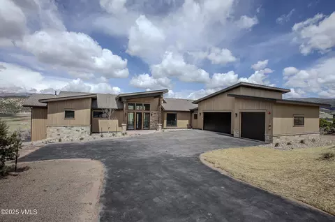 1043 E Haystacker Dr, Eagle, CO 81631