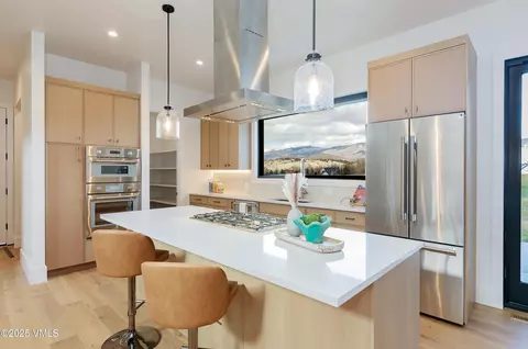 Kitchen - 53 Sawmill Cir, Eagle, CO 81631 photo 1 of 5