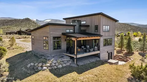 2296 E Haystacker Dr, Eagle, CO 81631 photo 2