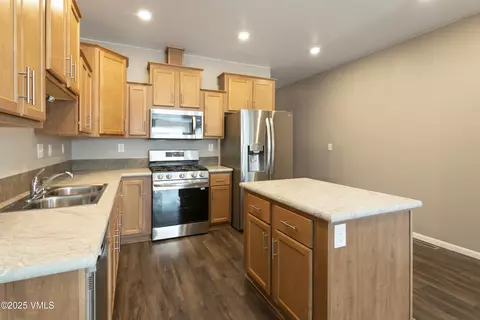 39 Brook Trout Loop, Gypsum, CO 81637 photo 7