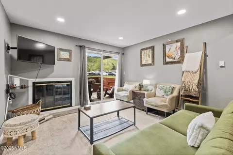 1061 W Beaver Creek Blvd #F101, Avon, CO 81620