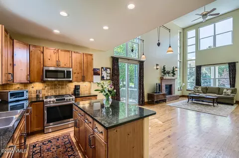Kitchen - 41 Wren Ct, Eagle, CO 81631 photo 2 of 2