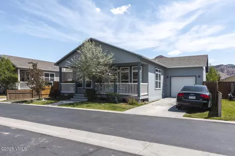 44 Salmon Loop, Gypsum, CO 81637 photo 2