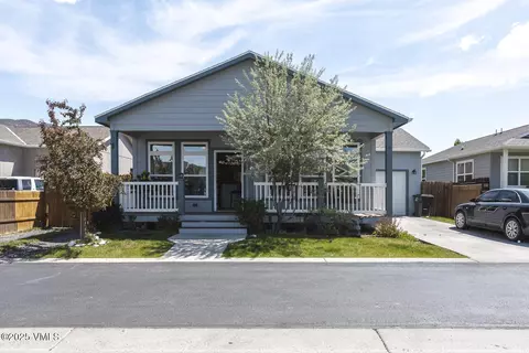 44 Salmon Loop, Gypsum, CO 81637