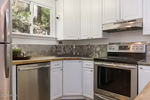 2932 Bellflower Dr #B, Vail, CO 81657 photo 13