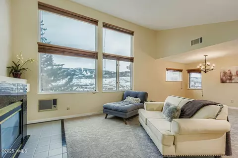 600 Nottingham Rd #8, Avon, CO 81620