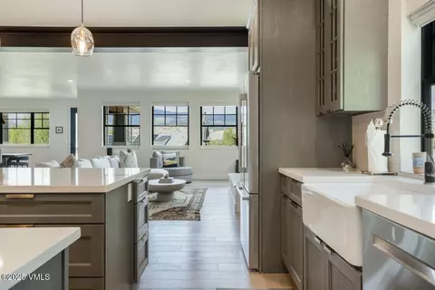 Kitchen - 207 Aidan Rd, Eagle, CO 81631 photo 4 of 6