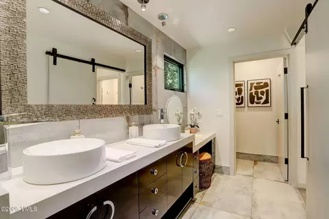 Bath - 777 Potato Patch #A, Vail, CO 81657 photo 3 of 6