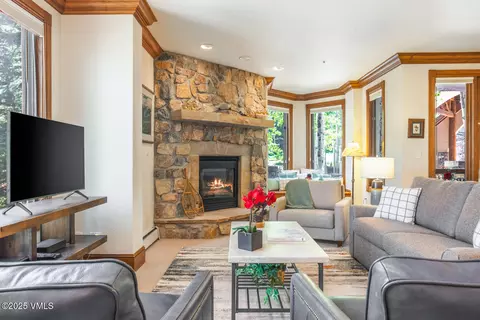 62 Highlands Lane Apt R103 R102 Ln #R103, R102, Beaver Creek, CO 81620