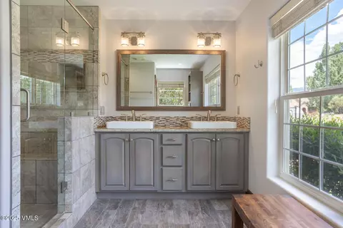 Bath - 209 Ryshot, Eagle, CO 81631 photo 1 of 4