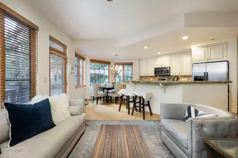 627 Sawatch Dr #302, Edwards, CO 81632 photo 3