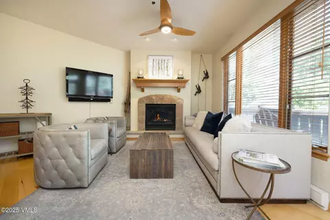 627 Sawatch Dr #302, Edwards, CO 81632 photo 2