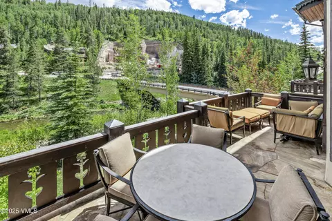 Exterior - 825 Forest Rd #2, Vail, CO 81657 photo 4 of 7