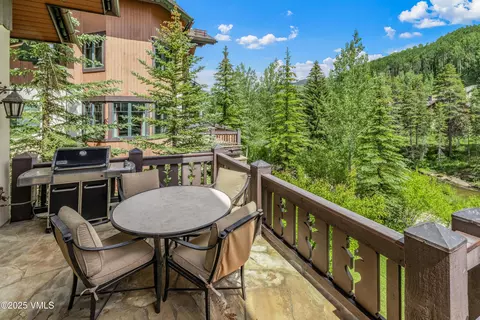 Exterior - 825 Forest Rd #2, Vail, CO 81657 photo 1 of 7