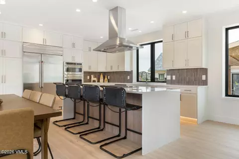 Kitchen - 531 Mount Hope Cir, Eagle, CO 81631 photo 3 of 3