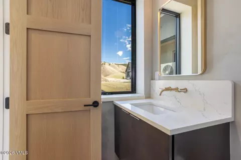 Bath - 361 Haymeadow Dr, Eagle, CO 81631 photo 1 of 7