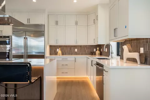 Kitchen - 361 Haymeadow Dr, Eagle, CO 81631 photo 4 of 5