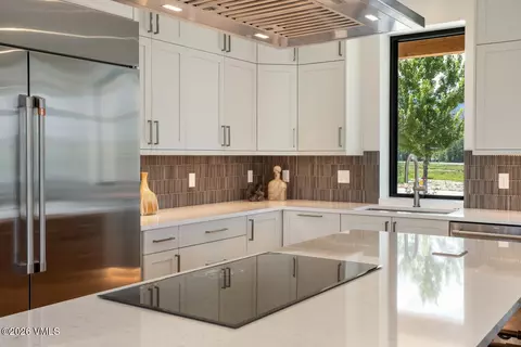 Kitchen - 361 Haymeadow Dr, Eagle, CO 81631 photo 3 of 5