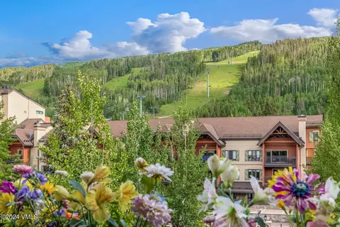 635 Lionshead Pl #382, Vail, CO 81657