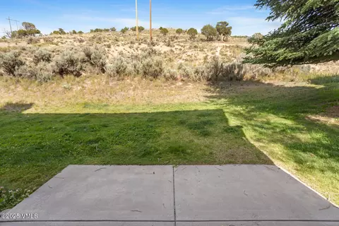 Exterior - 60 Mill Rd #J-1, Eagle, CO 81631 photo 2 of 4
