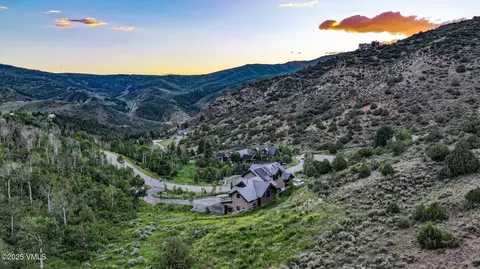 420 Little Andorra Rd, Edwards, CO 81632