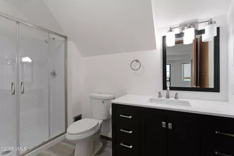 Bath - 717 Bull Run #A, Eagle, CO 81631 photo 2 of 2