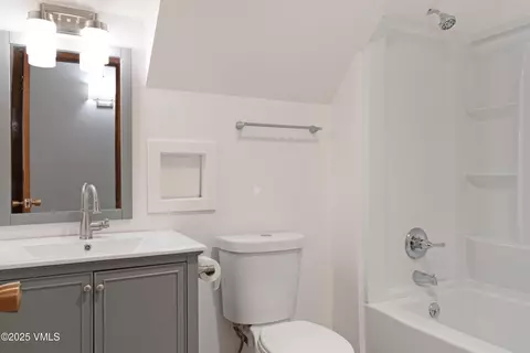 Bath - 717 Bull Run #A, Eagle, CO 81631 photo 1 of 2