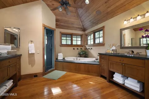 Bath - 780 Potato Patch Dr, Vail, CO 81657 photo 1 of 1
