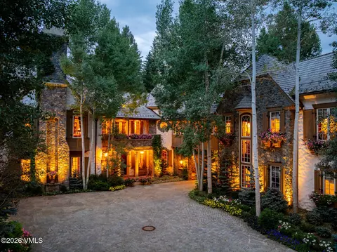 677 Pilgrim Dr, Edwards, CO 81632