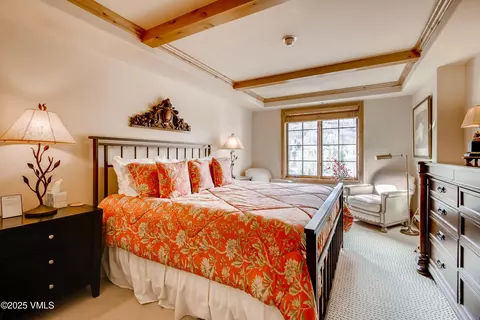 Bedroom - 434 S Frontage Rd E #403, Vail, CO 81657 photo 1 of 9