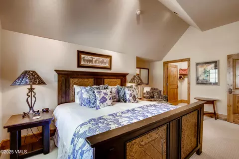 Bedroom - 434 S Frontage Rd E #403, Vail, CO 81657 photo 9 of 9