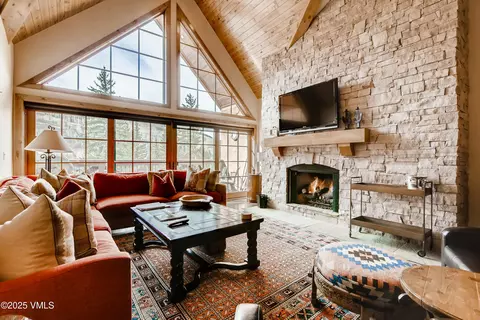 434 S Frontage Rd E #403, Vail, CO 81657