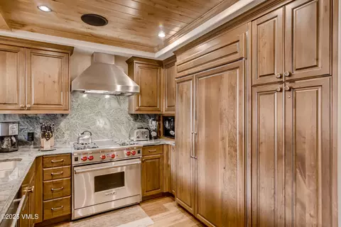 Kitchen - 434 S Frontage Rd E #403, Vail, CO 81657 photo 1 of 4