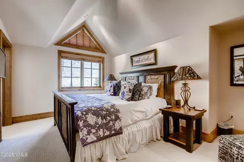 Bedroom - 434 S Frontage Rd E #403, Vail, CO 81657 photo 8 of 9