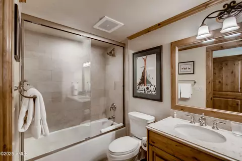 Bath - 434 S Frontage Rd E #403, Vail, CO 81657 photo 4 of 5