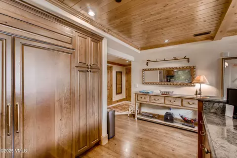 Entry Way - 434 S Frontage Rd E #403, Vail, CO 81657 photo 1 of 2