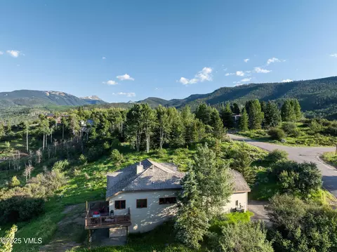 690 Eagle Crest Rd, Edwards, CO 81632 photo 1