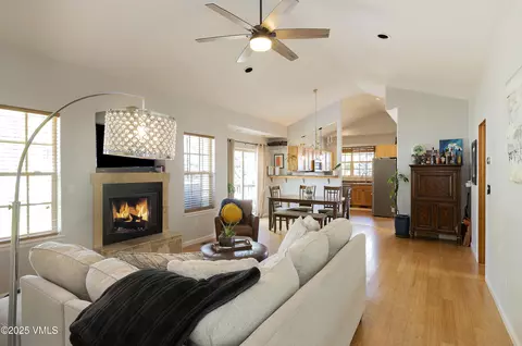 465 Chatfield Ln, Gypsum, CO 81637