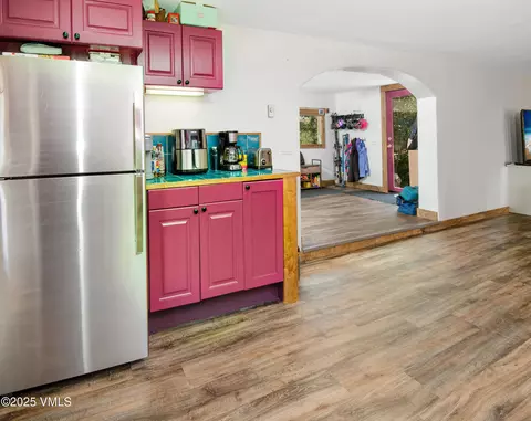 998 Main St, Minturn, CO 81645 photo 4