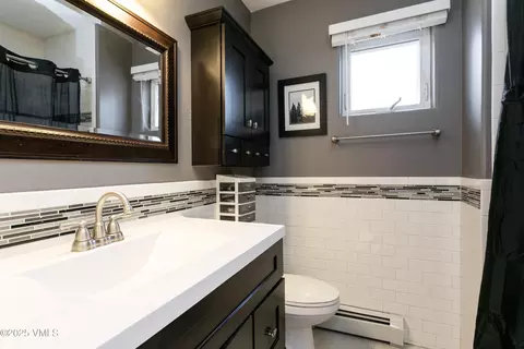 Bath - 20 Macdonald St, Eagle, CO 81631 photo 3 of 4