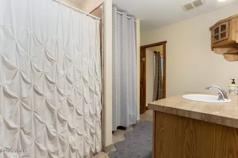 Bath - 73 Wren Ct, Eagle, CO 81631 photo 6 of 6