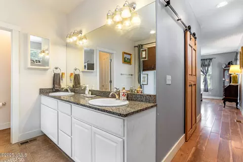 Bath - 73 Wren Ct, Eagle, CO 81631 photo 1 of 6