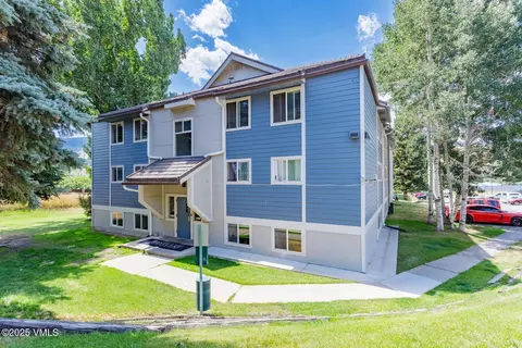 811 W Beaver Creek Blvd #D6, Avon, CO 81620