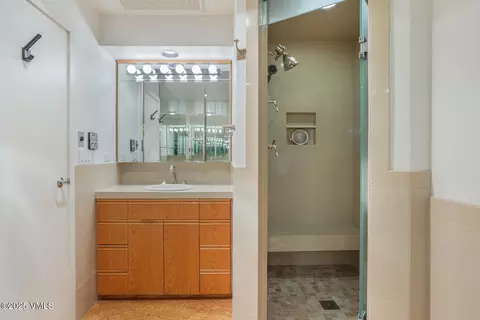 62 E Meadow Dr #301 & 201, Vail, CO 81657 photo 40