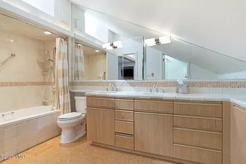 62 E Meadow Dr #301 & 201, Vail, CO 81657 photo 24