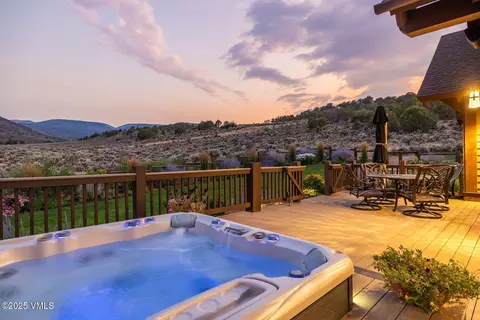 Exterior - 944 Hernage Creek Rd, Eagle, CO 81631 photo 2 of 16