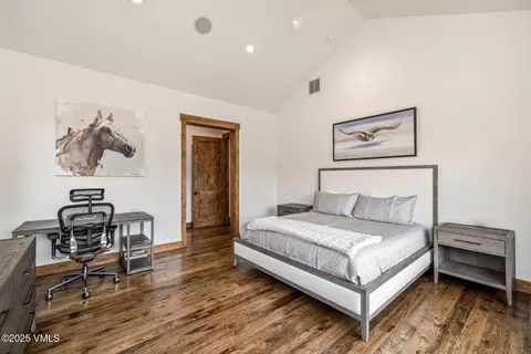 Bedroom - 944 Hernage Creek Rd, Eagle, CO 81631 photo 3 of 5