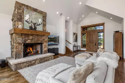 Living - 944 Hernage Creek Rd, Eagle, CO 81631 photo 2 of 4