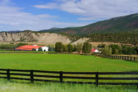 1633 W Diamond Star Rd, Eagle, CO 81631 photo 2