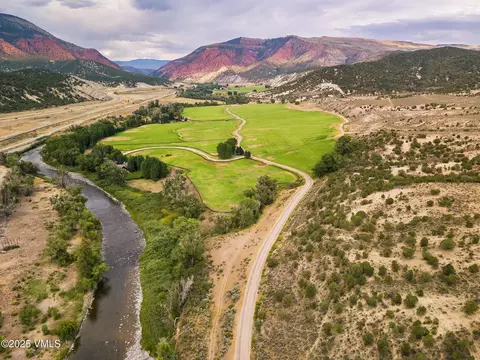 1633 W Diamond Star Rd, Eagle, CO 81631 photo 2